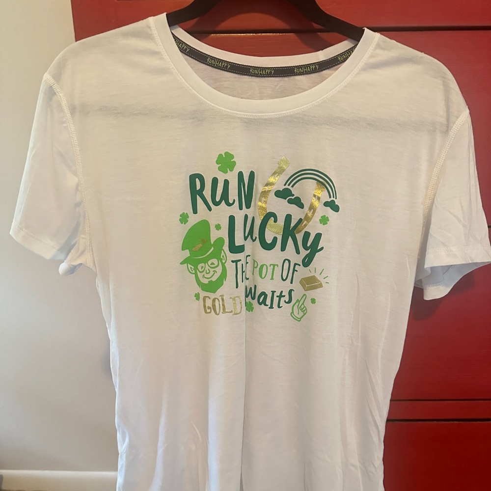 NWOT Brooks Running Run Lucky shirt, XL